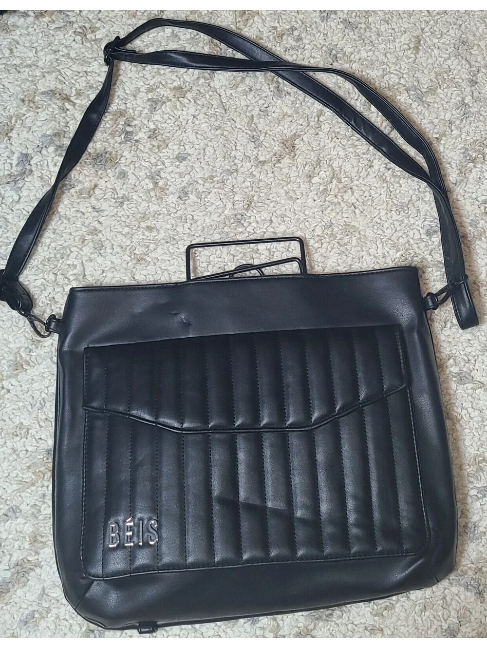 Béis Black Quilted Crossbody Bag with Adjustable Strap